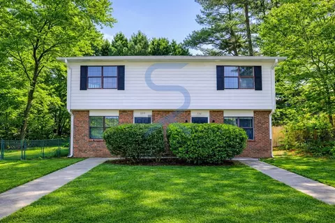 320 Sprucewood Ct, Lawrenceville, GA 30046