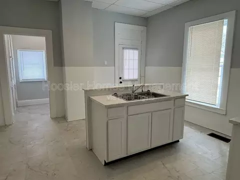 332 N Arsenal Ave #A, Indianapolis, IN 46201