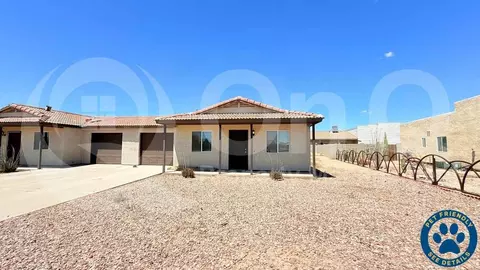 8210 W Concordia Dr #2, Arizona City, AZ 85123