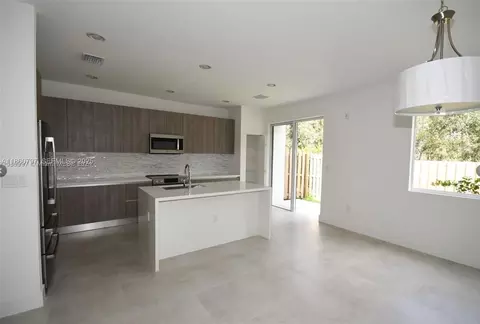10259 NW 72nd Ter #10259, Doral, FL 33178