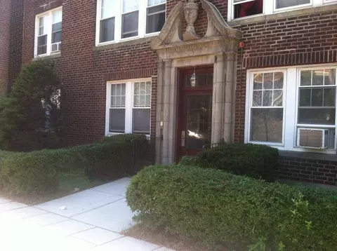 300 Washington Ave #7, Chelsea, MA 02150