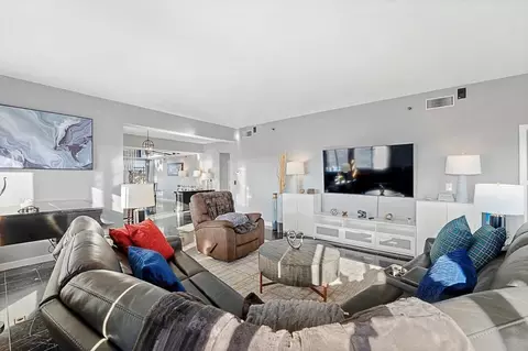 275 Main St #1240408P, Watertown Town, MA 02472