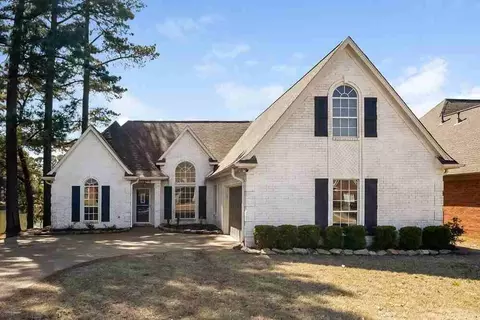 4485 Nicholas Ln, Southaven, MS 38672
