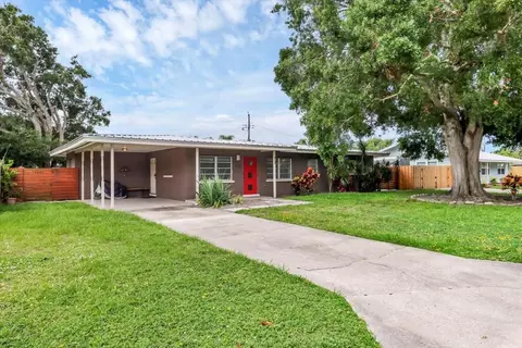 2532 Belvoir Blvd, Sarasota, FL 34237