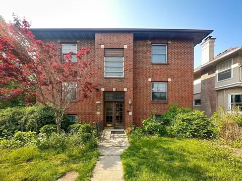 5819 E Washington St #8, Indianapolis, IN 46219