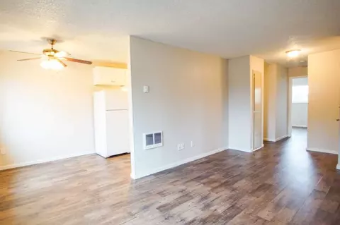 1519 SE Stark St, Portland, OR 97214