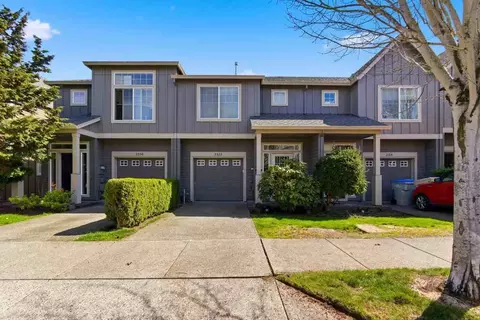 2322 NW 168th Pl, Oak Hills, OR 97006