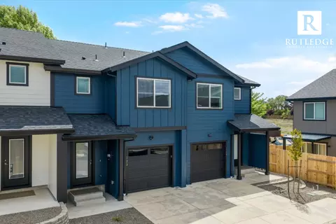 123 Bailee Way, Eagle Point, OR 97524