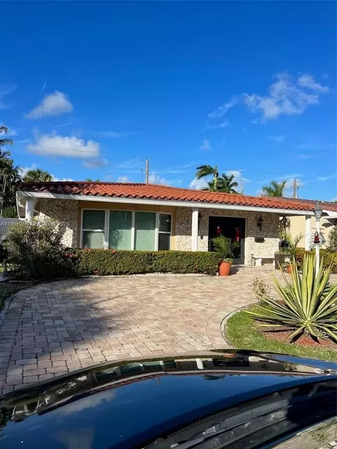 1041 Washington St, Hollywood, FL 33019