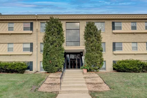 1330 Saint Paul Aveapt #105, Saint Paul, MN 55116