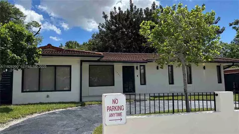 1023 NW 19th Ter, Miami, FL 33125