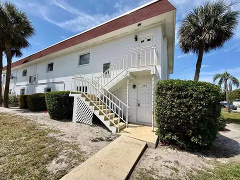 3460 32nd Ave N #101B, Saint Petersburg, FL 33713