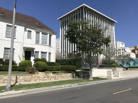 133 S Reeves Dr #C, Beverly Hills, CA 90212