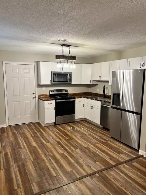 706 Shady Lane Dr #B, Fort Walton Beach, FL 32547