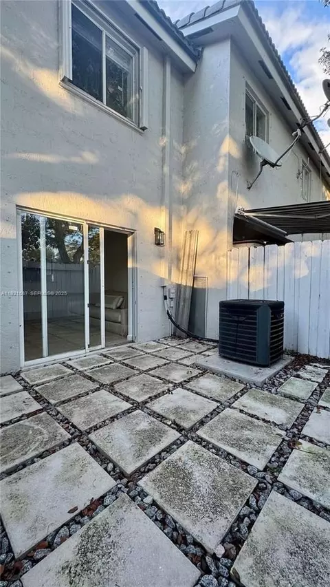 12124 SW 143rd Ln #8, Three Lakes, FL 33186