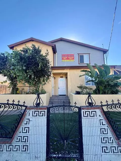 620 W 52nd St, Los Angeles, CA 90037