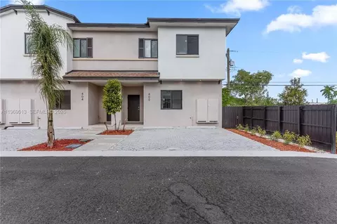 400 SW 1st St #1, Florida City, FL 33034