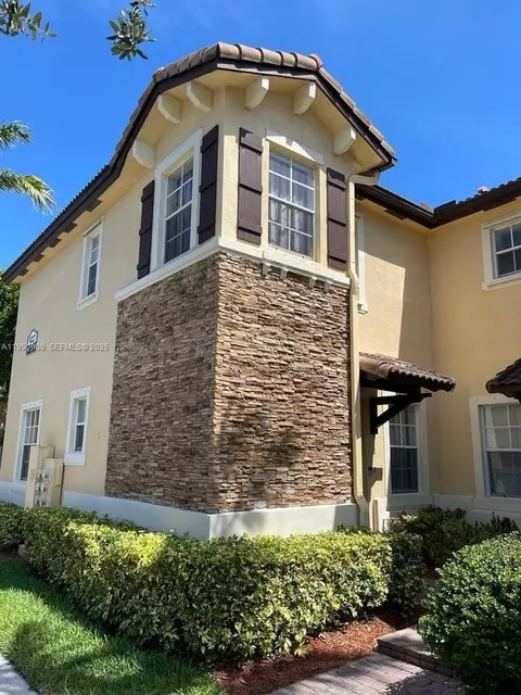 9227 SW 227th St #1, Cutler Bay, FL 33190