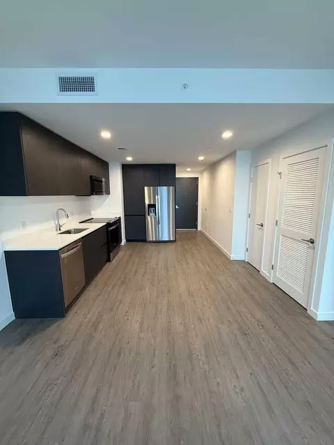 223 NE 27th St #B, Miami, FL 33137