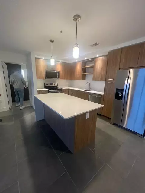 223 NE 27th St #B, Miami, FL 33137