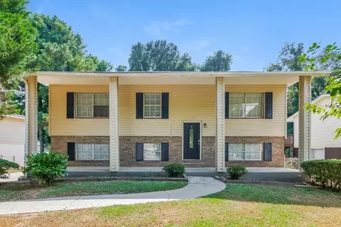 4522 Doral Dr SW, Atlanta, GA 30331