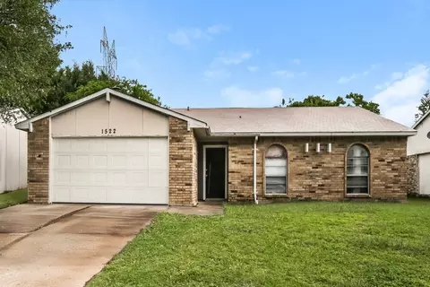 1522 Independence Trl, Grand Prairie, TX 75052
