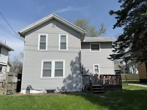 1807 S Martin Luther King Jr Dr, Jackson, MI 49203