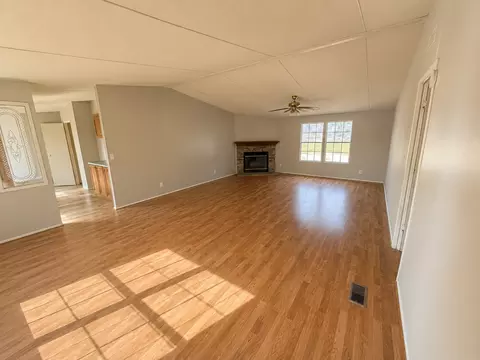 156 Sonnyland Dr, Canyon Lake, TX 78133