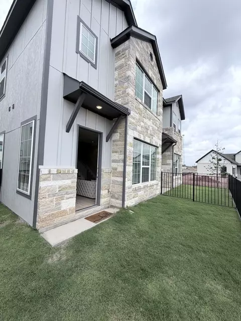 907 Beebrush Ln, New Braunfels, TX 78130