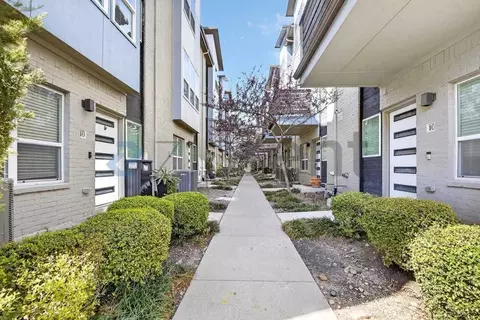 4906 Live Oak St #3, Dallas, TX 75206