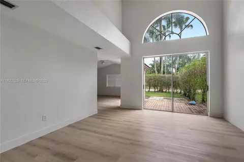 15857 16th St, Pembroke Pines, FL 33027