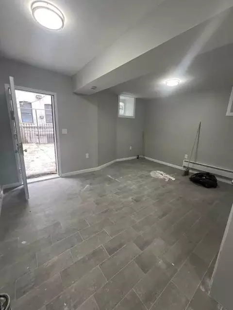 2000 Grand Ave # 1B, New York, NY 10453