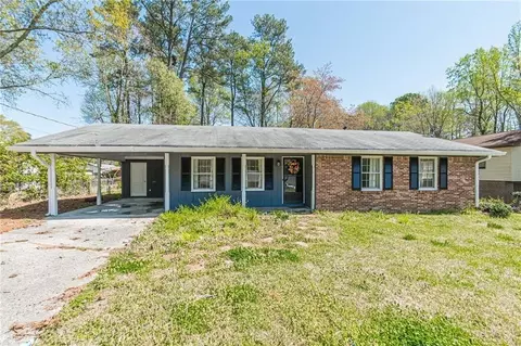 926 Live Oak Ct, Lawrenceville, GA 30046
