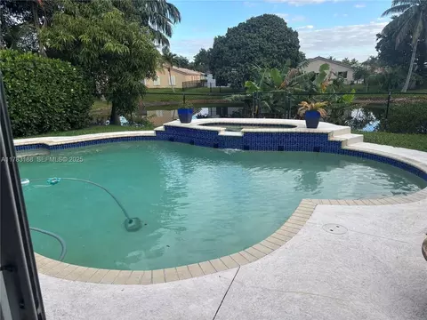 10265 SW 24th Ct, Miramar, FL 33025