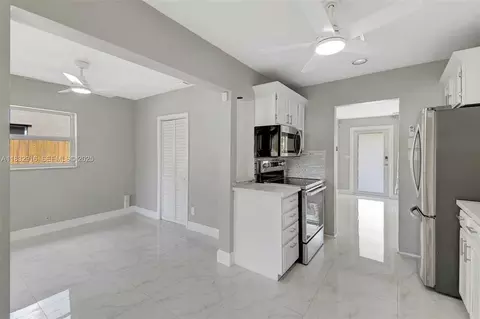 320 NW 51st Ct, Oakland Park, FL 33309