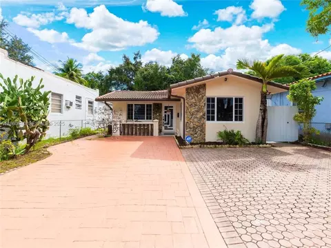 33 NW 58th Ct, Miami, FL 33126