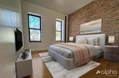 321 E 108th St, New York, NY 10029