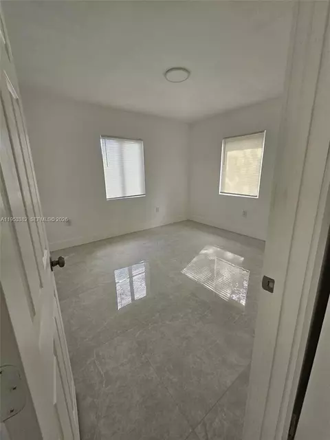 2488 SW 6th Ct, Fort Lauderdale, FL 33312