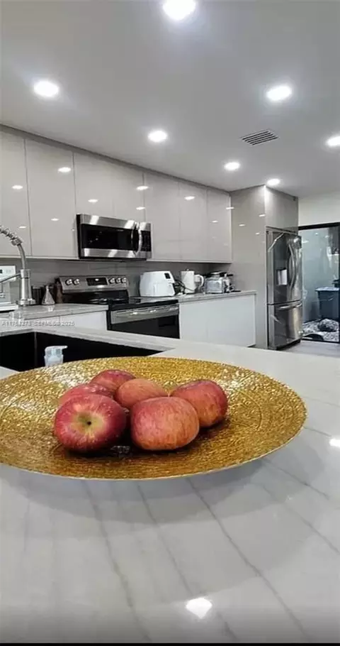 9925 Costa Del Sol Blvd #C, Doral, FL 33178