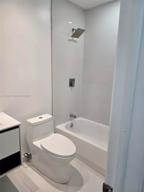 10900 NW 28th St, Sunrise, FL 33313