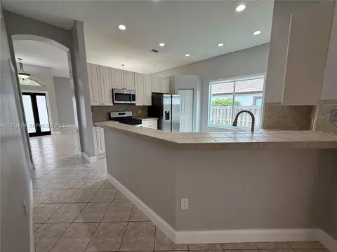 14228 NW 19th St, Pembroke Pines, FL 33028