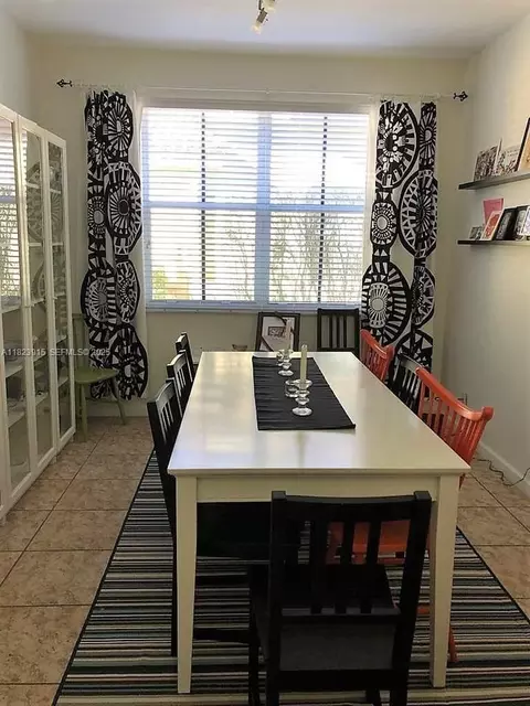 1113 Tupelo Way, Weston, FL 33327