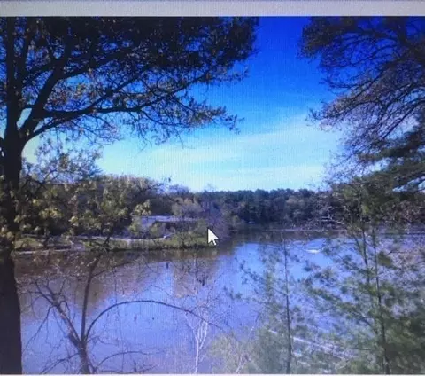 227 Canyon Rd #1, Wisconsin Dells, WI 53965