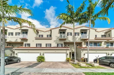 407 SE 13th St, Fort Lauderdale, FL 33316