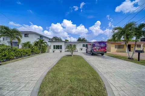 6561 SW 30th St, Coral Terrace, FL 33155