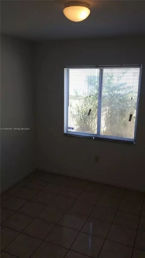 13950 NE 2nd Ave #1A, Miami, FL 33161