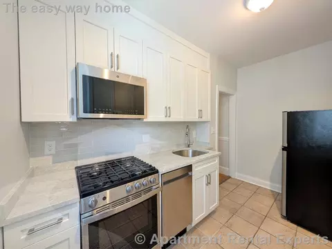 69 Raymond Ave #1R, Somerville, MA 02144