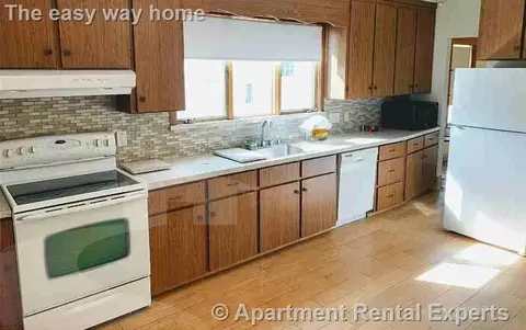 19 Adams St, Arlington, MA 02474