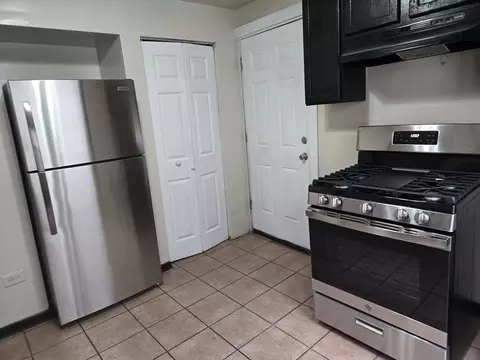 6329 S Loomis Blvd #2, Chicago, IL 60636