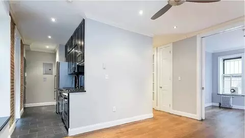 326 E 100th St #1B, New York, NY 10029